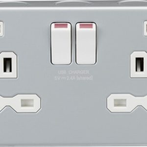 Socket 2Gang Switched Metal Clad & 2xUSB