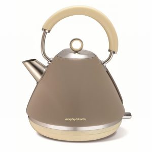 Kettle Cordless 1.5Ltr. ACCENTS Pyramid Barley & Chrome