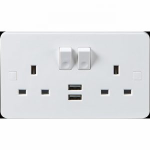 Socket 2Gang 13Amp Double Pole & 2xUSB PURE D